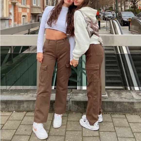 High waisted Stradivarius cargo pants - Picture 5 of 15